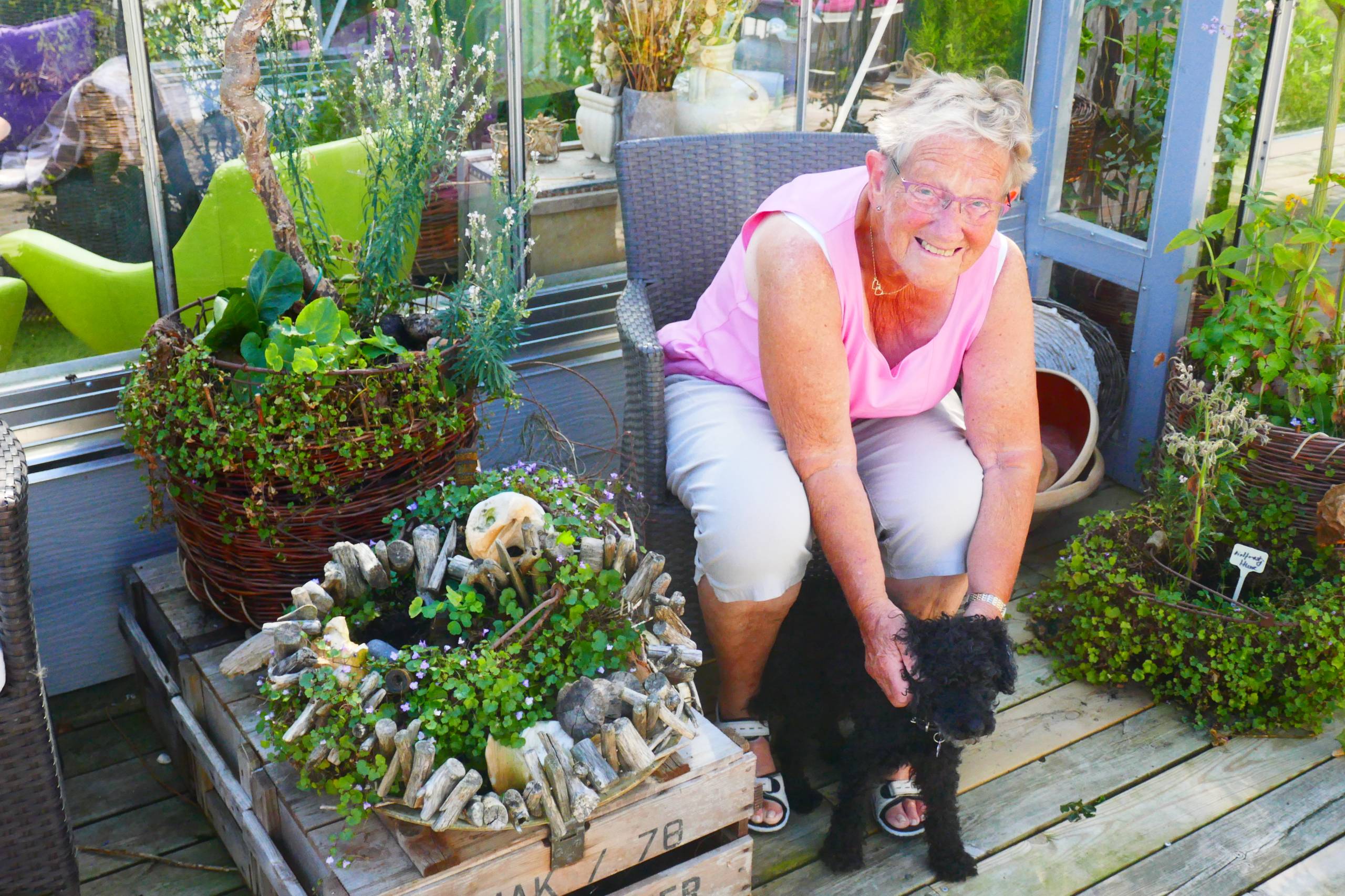 Karen med hunden Fino