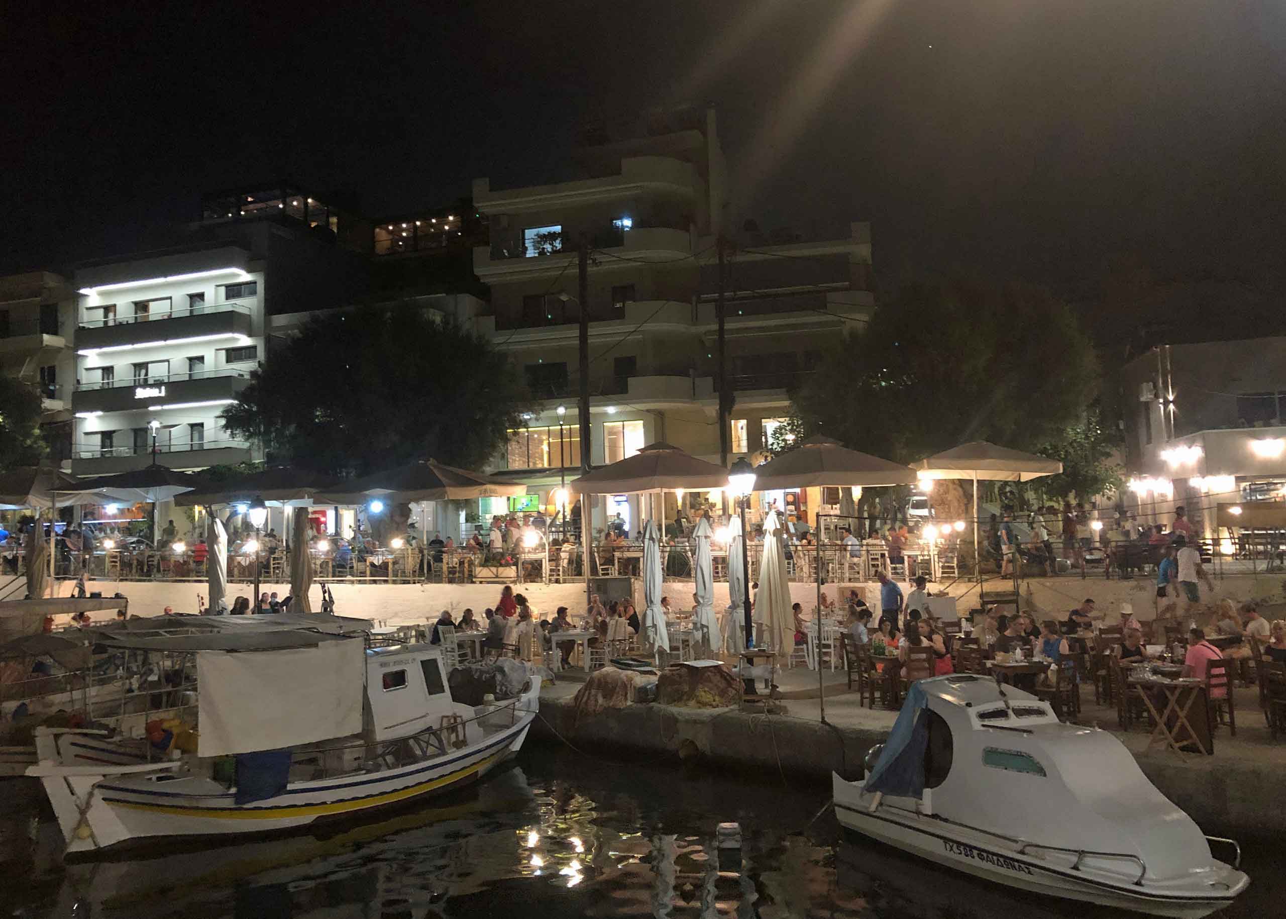 Stranden by Night