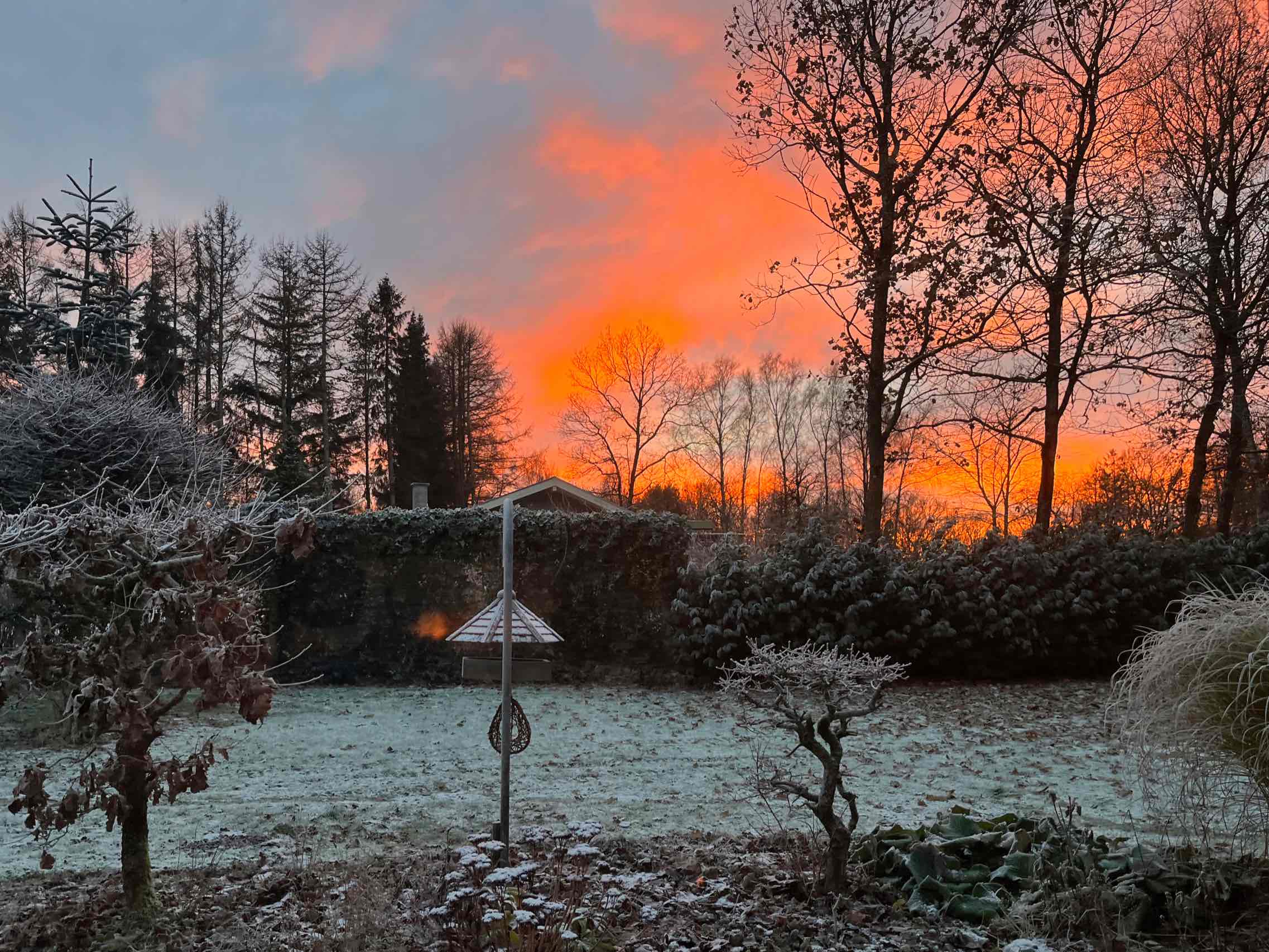 Flot solnedgang set fra stuen.