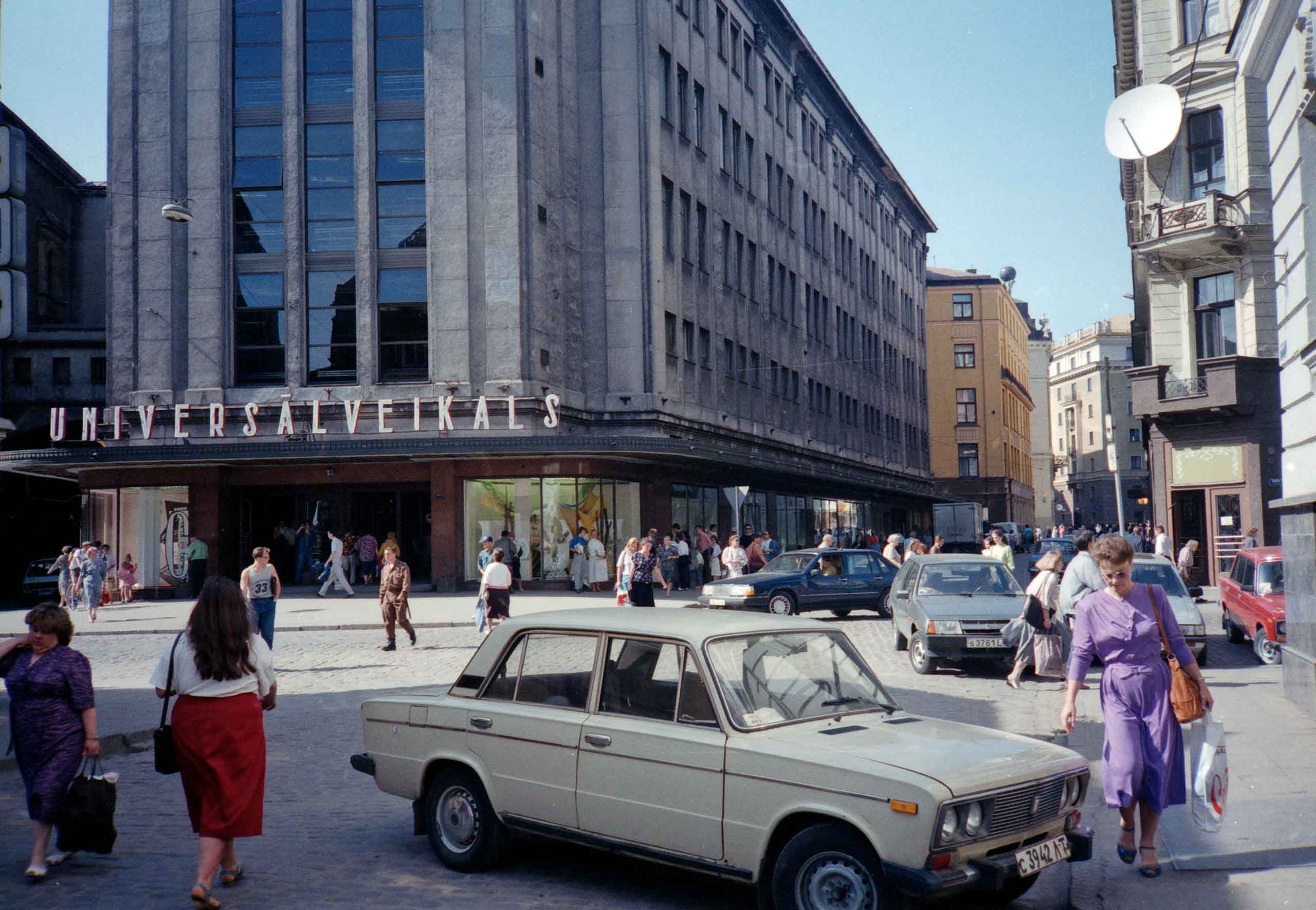 Centrs Riga 1993
