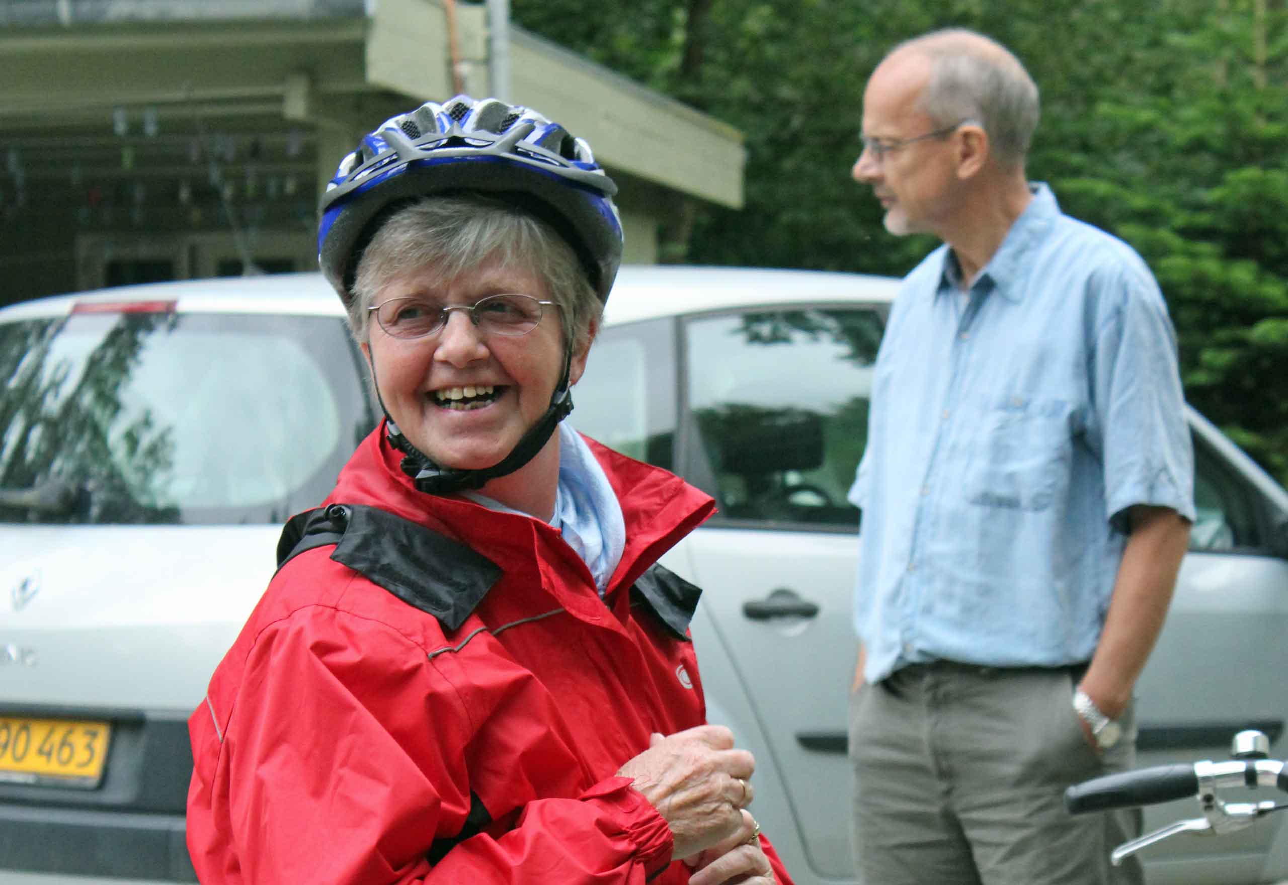 Tove ankommer