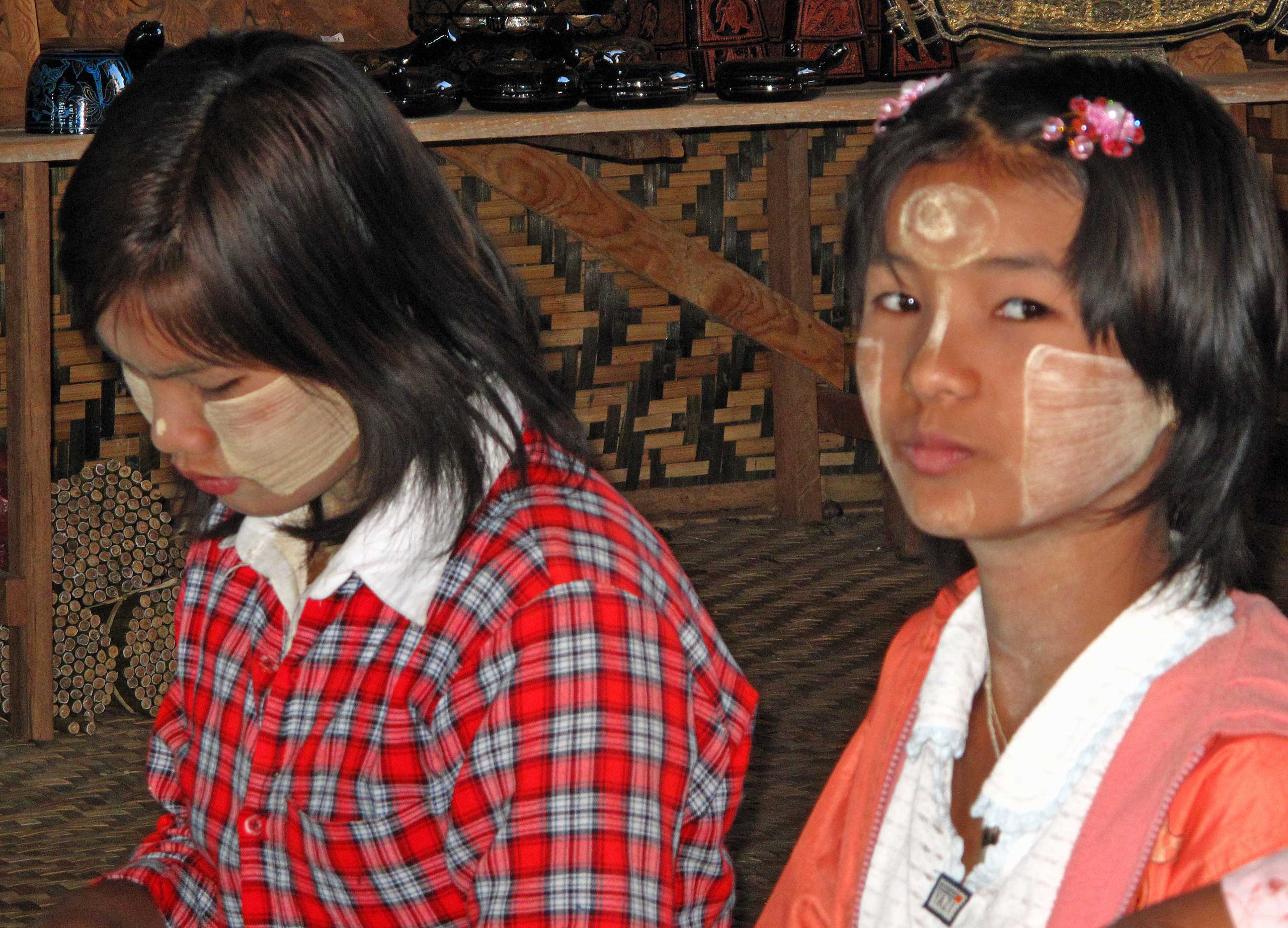 2008Inle52