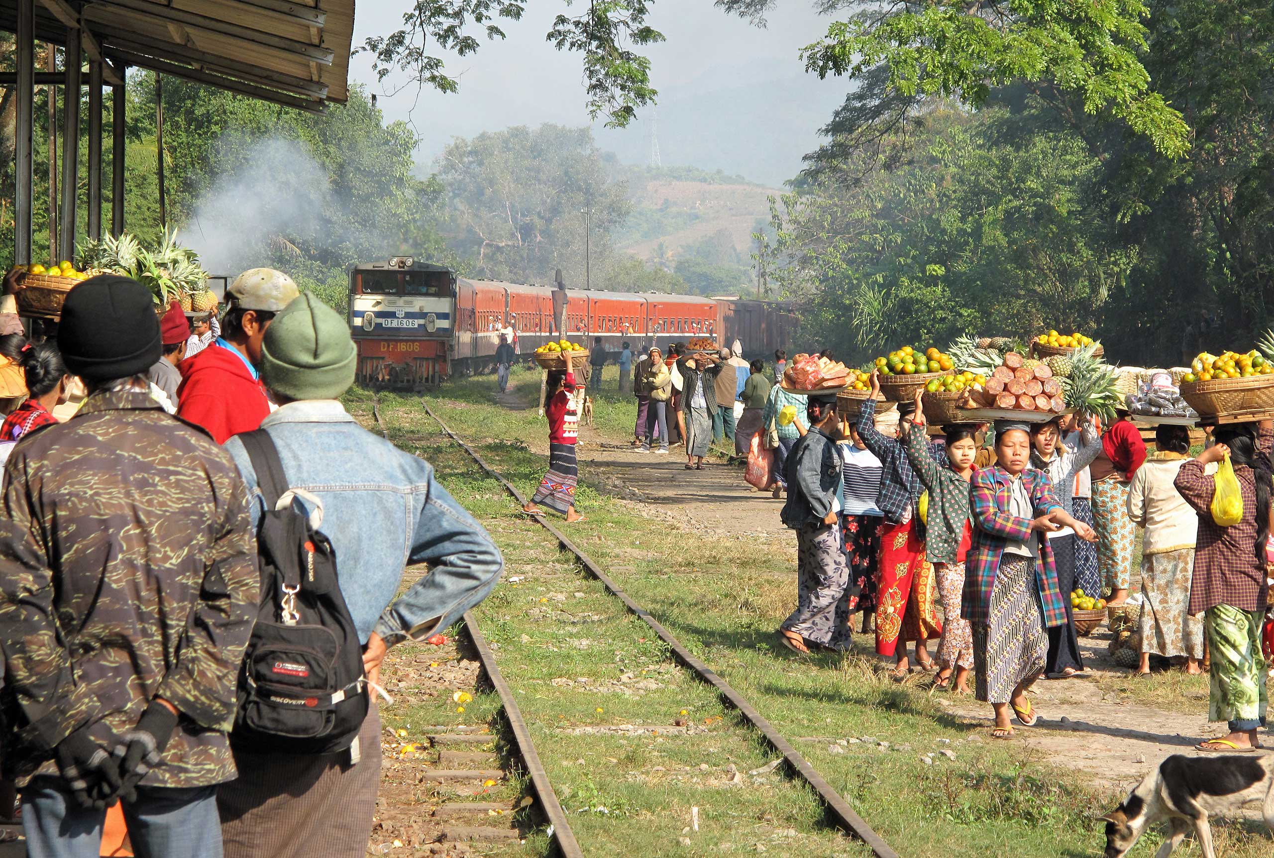 Banegården i Hsipaw
