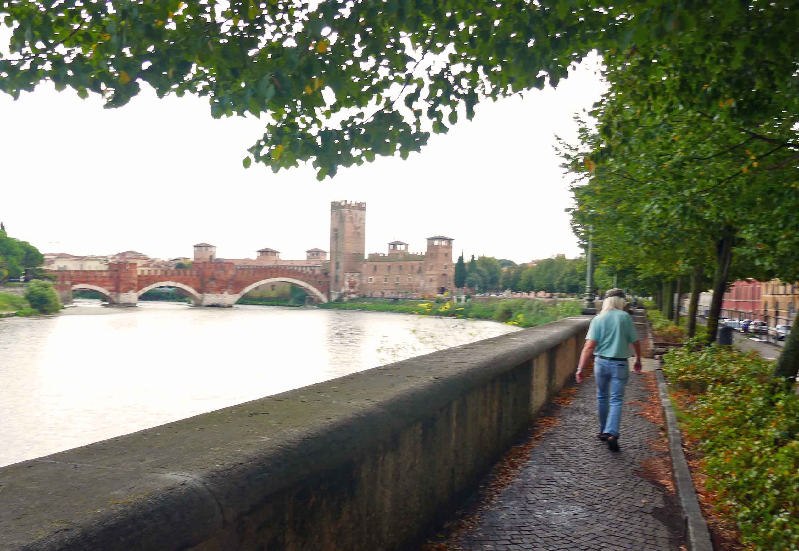 Langs floden
